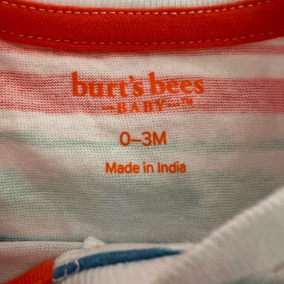 NWT and DEFECT Burt’s Bees Baby 0-3M Watercolor Rainbow Stripe Romper - Picture 5 of 8